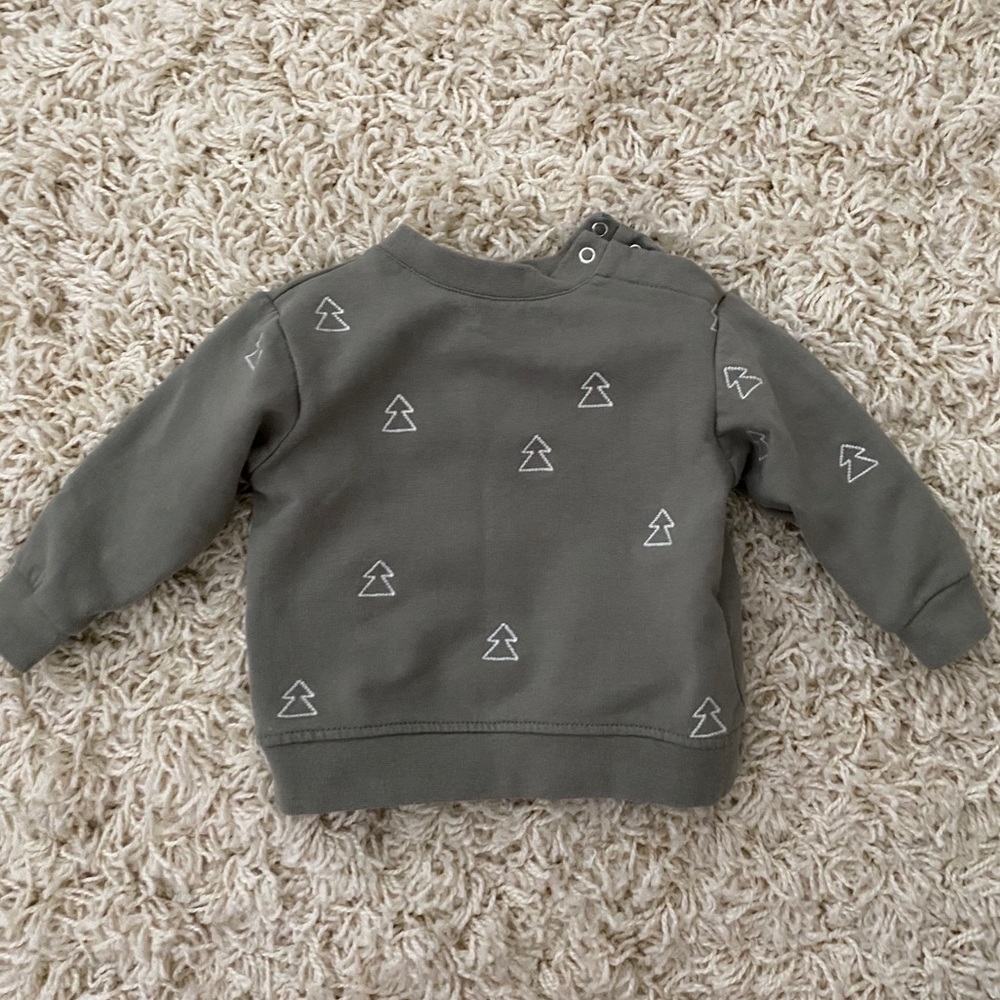 Quincy Mae 0-3M pullover